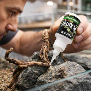 Terrario Plantir 20g - klej do dekoracji kamieni i korzeni w terrarium