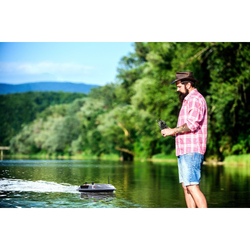 Łódka zanętowa Fishing Expedition LAKE XPREDATOR z GPS i zdalnym sterowaniem